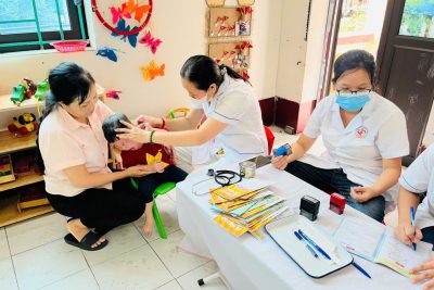 Ảnh khám sức khỏe đầu năm học